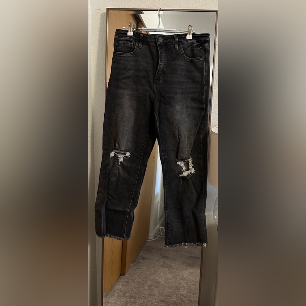 RFM Black Ripped Jeans